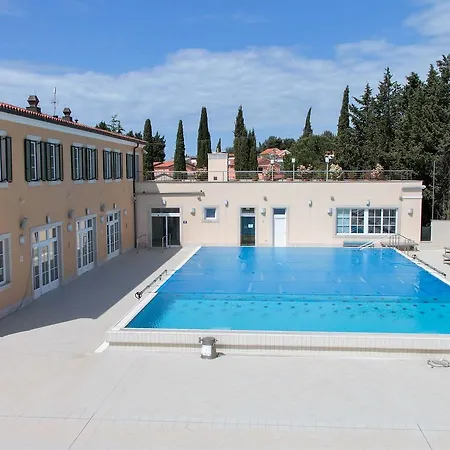 Vila Pacug * Portorož