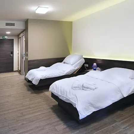 Vila Pacug Hotel *