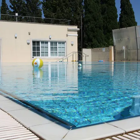 Vila Pacug Hotel